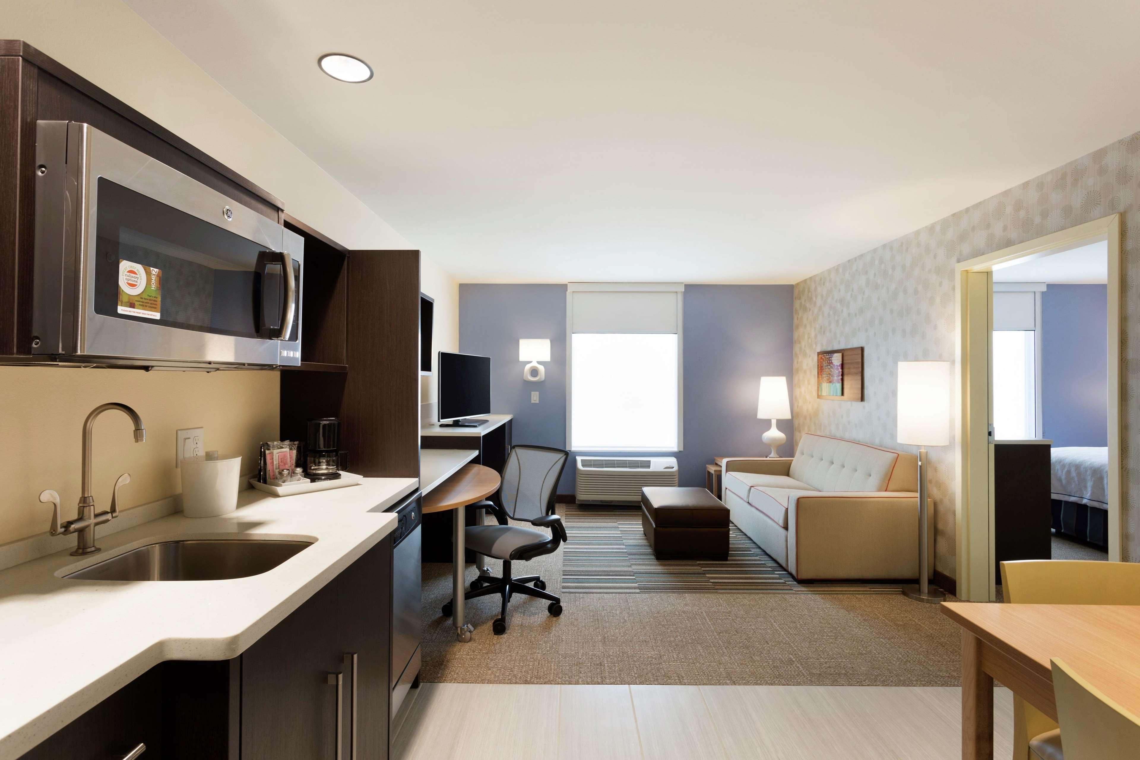 Home2 Suites By Hilton Midland Bagian luar foto